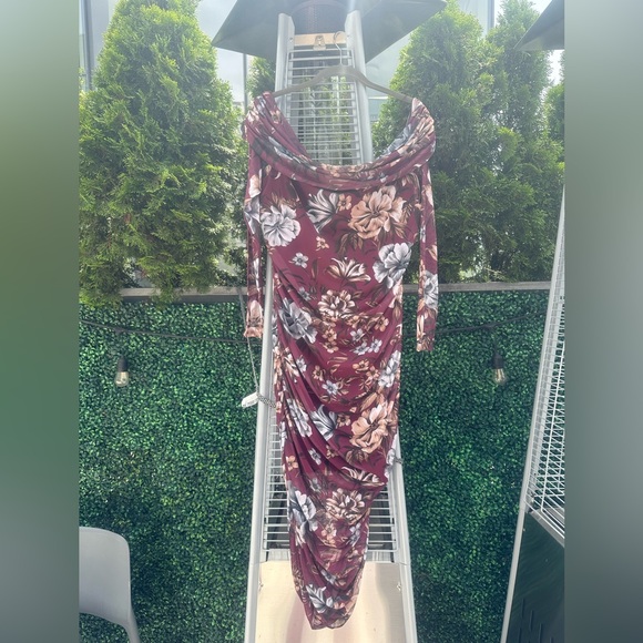 Express Body Contour Mesh Floral Off The Shoulder Ruched Midi Dress - Picture 7 of 7